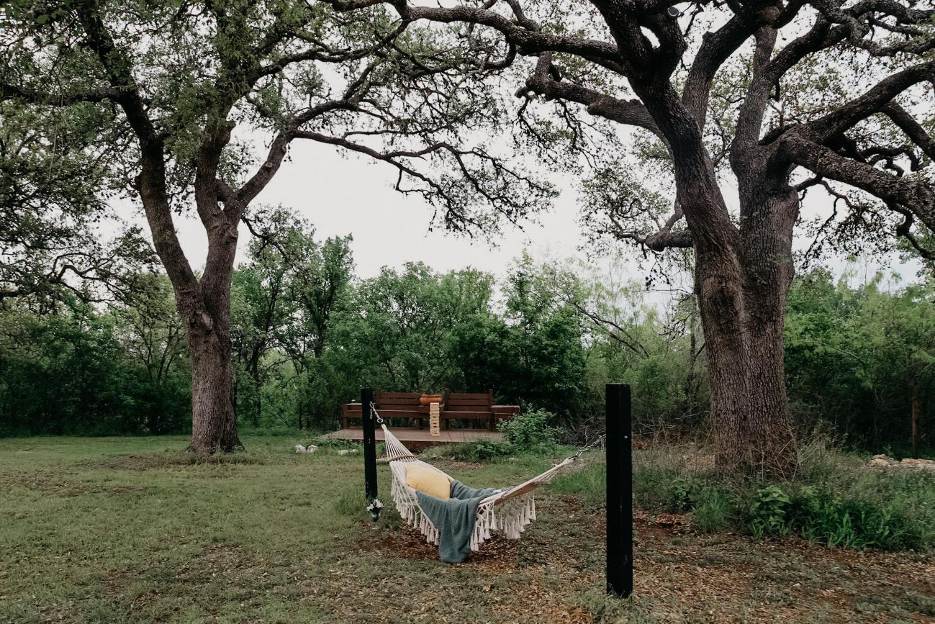 ניו בראונפלס The Maverick: A-Frame W/ Hammock And Tree Top View מראה חיצוני תמונה